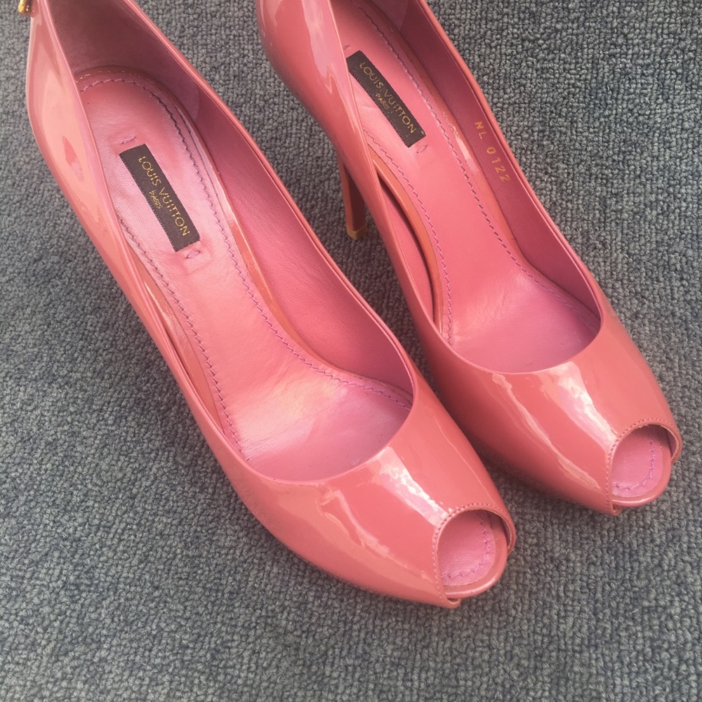 Authentic LV Patent Leather Open-Toe